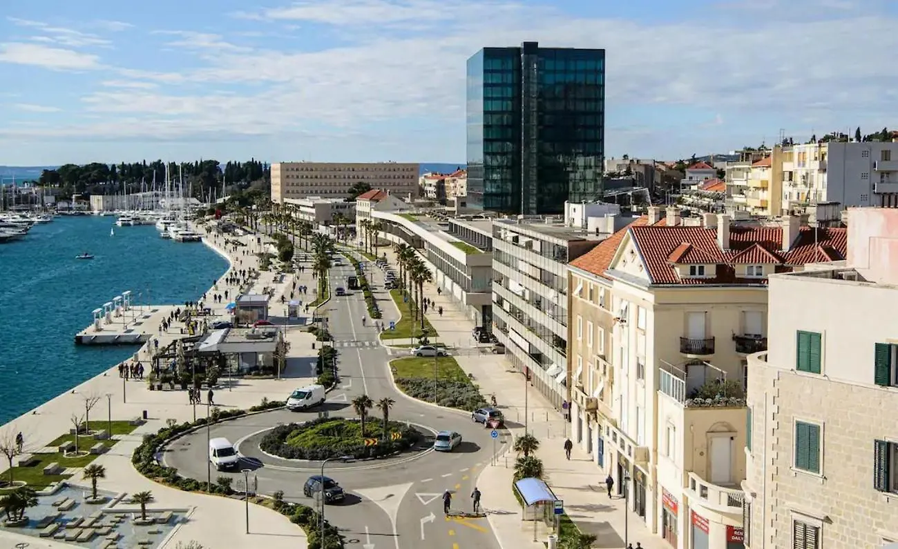 Apartments By The Sea Split - 12647